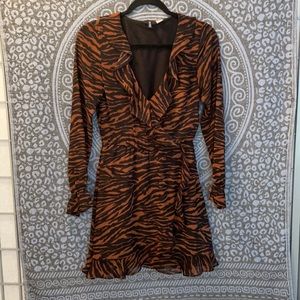 3/10$ Divided H&M Brown+black Zebra long sleeve ruffle wrap mini dress Size 2